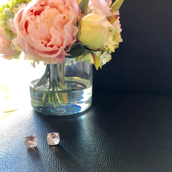 Jewelry - Kate spade studs!